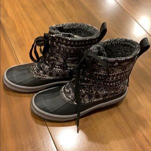 Sakroots quilted duck books